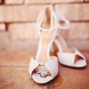 Badgley Mischka white wedding pumps